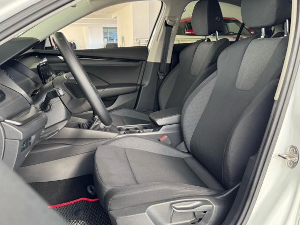 Skoda Octavia IV (A8) с пробегом 2020 года, цена 1 825 000 рублей, 105770 км, лифтбек, Автокод Объявления