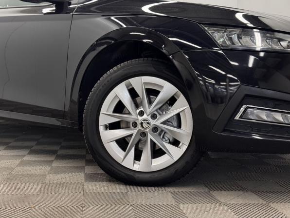Skoda Octavia IV (A8) с пробегом 2021 года, цена 2 539 000 рублей, 70201 км, лифтбек, Автокод Объявления