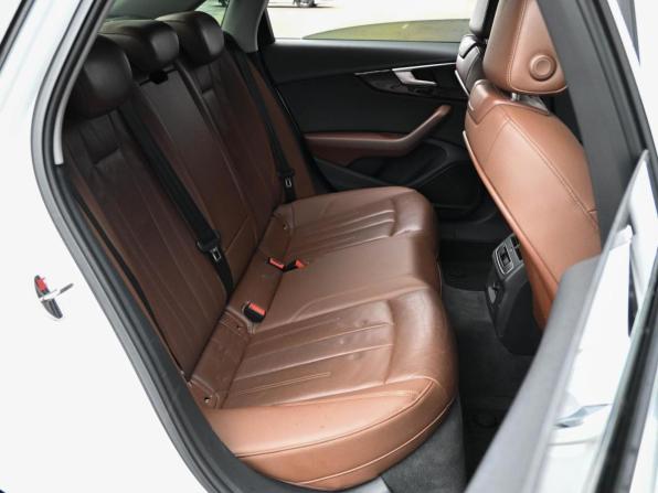 Audi A4 V (B9) с пробегом 2016 года, цена 2 385 000 рублей, 150604 км, седан, Автокод Объявления