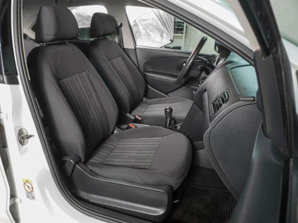 Volkswagen Polo V Рестайлинг с пробегом 2019 года, цена 1 169 000 рублей, 153423 км, седан, Автокод Объявления