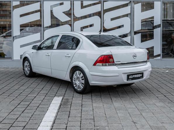Opel Astra H Рестайлинг с пробегом 2011 года, цена 545 000 рублей, 226953 км, седан, Автокод Объявления