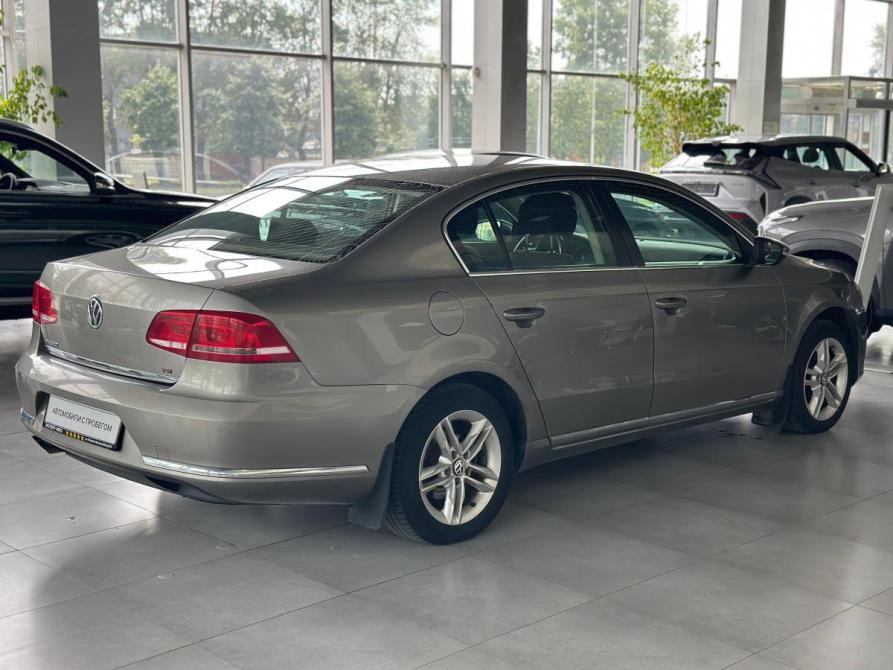 Volkswagen Passat B7 Новосибирск  - изображение 7