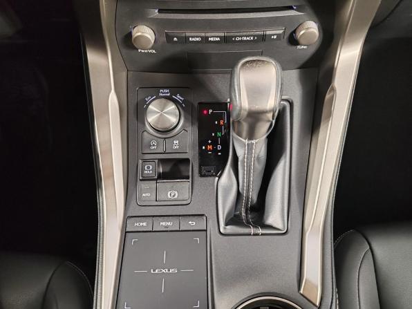 Lexus NX I Рестайлинг с пробегом 2018 года, цена 2 275 000 рублей, 220209 км, внедорожник, Автокод Объявления
