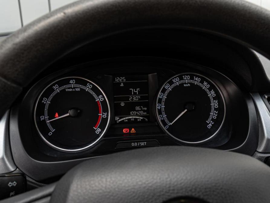 Skoda Rapid I Рестайлинг Краснодар  - изображение 14