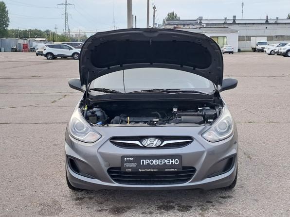 Hyundai Solaris I с пробегом 2014 года, цена 700 000 рублей, 175830 км, седан, Автокод Объявления