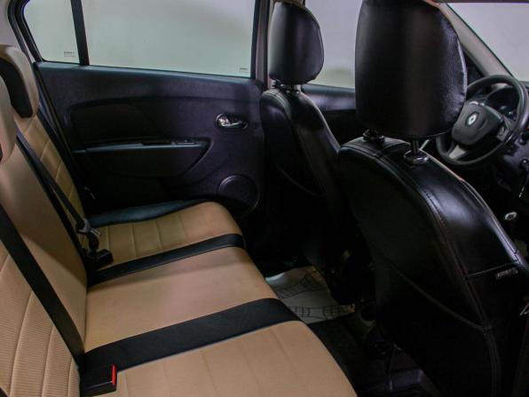 Renault Logan II с пробегом 2016 года, цена 619 000 рублей, 241550 км, седан, Автокод Объявления