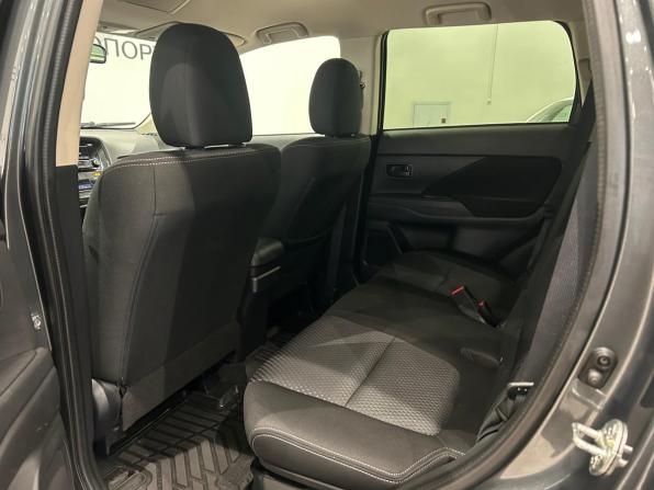 Mitsubishi Outlander III Рестайлинг 2 с пробегом 2015 года, цена 1 359 000 рублей, 173947 км, внедорожник, Автокод Объявления