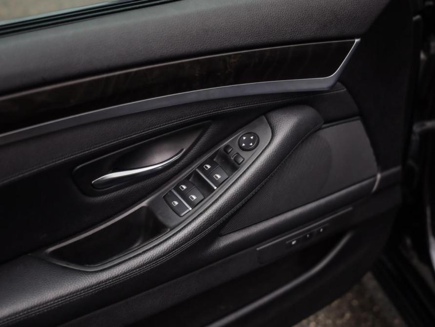 BMW 5 серии VI (F10/F11/F07) Рестайлинг Санкт-Петербург  - изображение 26