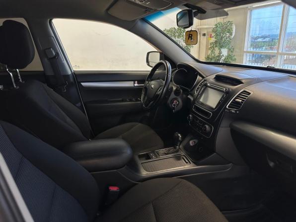 Kia Sorento II Рестайлинг с пробегом 2013 года, цена 1 680 000 рублей, 195000 км, внедорожник, Автокод Объявления