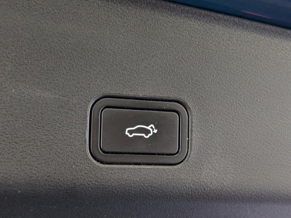Geely Monjaro I с пробегом 2023 года, цена 3 075 000 рублей, 44990 км, внедорожник, Автокод Объявления