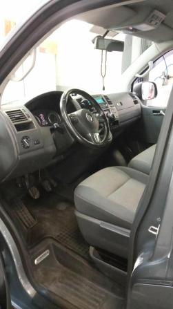 Volkswagen Caravelle T5 Рестайлинг с пробегом 2013 года, цена 1 650 000 рублей, 214347 км, минивэн, Автокод Объявления