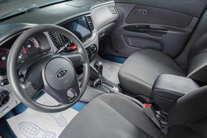 Kia Rio II Рестайлинг с пробегом 2010 года, цена 649 000 рублей, 180000 км, седан, Автокод Объявления