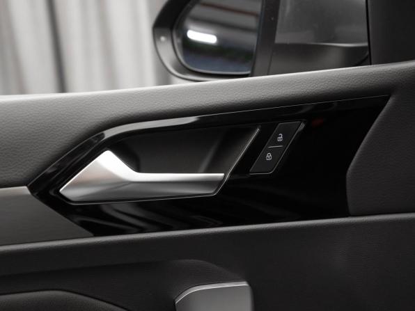 Volkswagen Jetta VII с пробегом 2020 года, цена 2 430 000 рублей, 41440 км, седан, Автокод Объявления