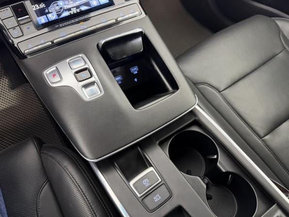 Hyundai Grandeur VI Рестайлинг с пробегом 2021 года, цена 2 650 000 рублей, 42950 км, седан, Автокод Объявления