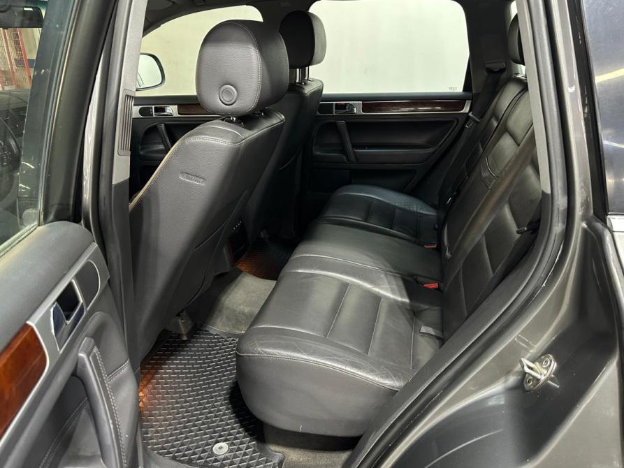 Volkswagen Touareg I Рестайлинг Санкт-Петербург  - изображение 9
