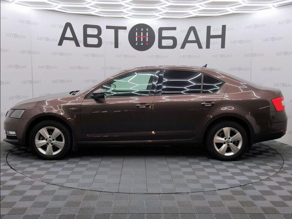 Skoda Octavia III (A7) Рестайлинг с пробегом 2018 года, цена 1 700 000 рублей, 126500 км, лифтбек, Автокод Объявления