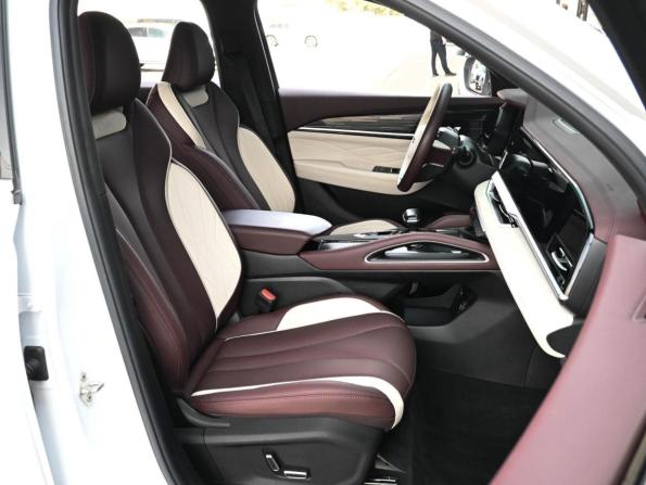 Geely Monjaro I с пробегом 2024 года, цена 3 399 000 рублей, 17313 км, внедорожник, Автокод Объявления