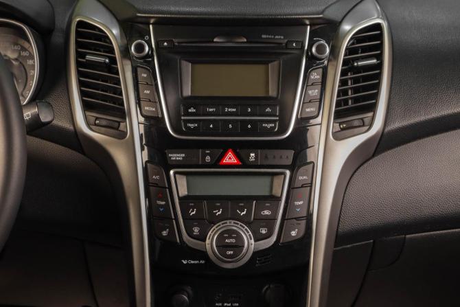 Hyundai i30 II с пробегом 2014 года, цена 949 000 рублей, 110000 км, хэтчбек, Автокод Объявления
