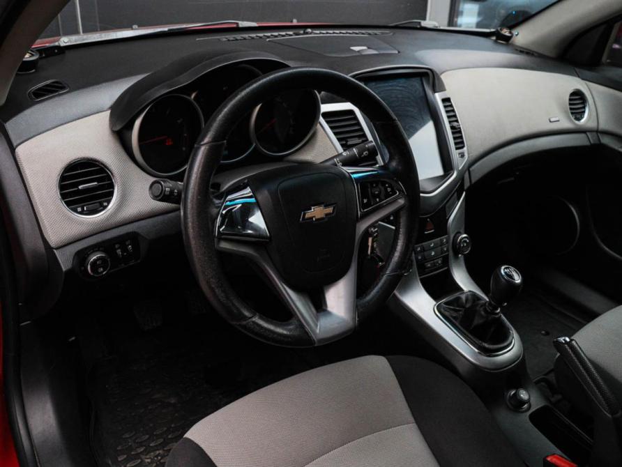 Chevrolet Cruze I Москва  - изображение 13