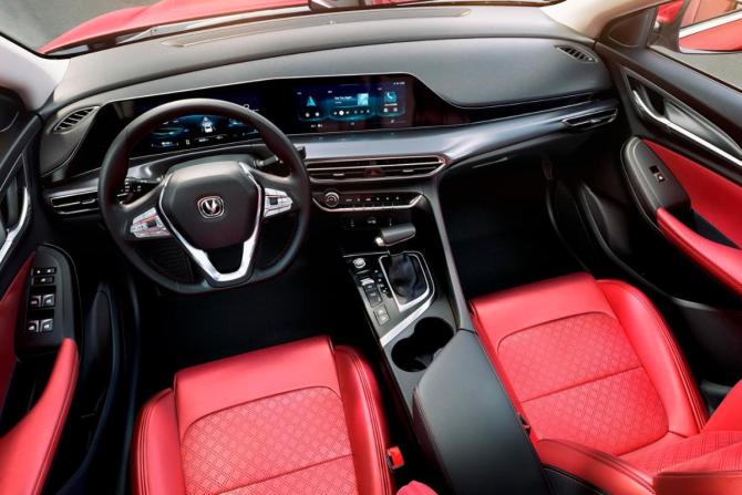 Новый Changan Eado Plus 2024 года, цена 2 269 900 рублей, седан, Автокод Объявления