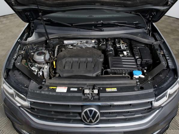 Volkswagen Tiguan II Рестайлинг с пробегом 2021 года, цена 3 098 000 рублей, 90483 км, внедорожник, Автокод Объявления