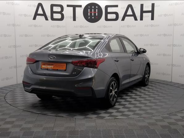 Hyundai Solaris II с пробегом 2018 года, цена 1 340 000 рублей, 50600 км, седан, Автокод Объявления