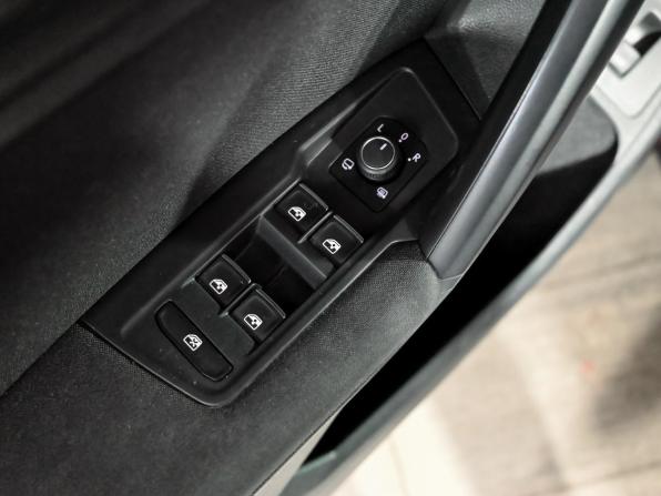 Volkswagen Tiguan II с пробегом 2019 года, цена 2 960 000 рублей, 97395 км, внедорожник, Автокод Объявления