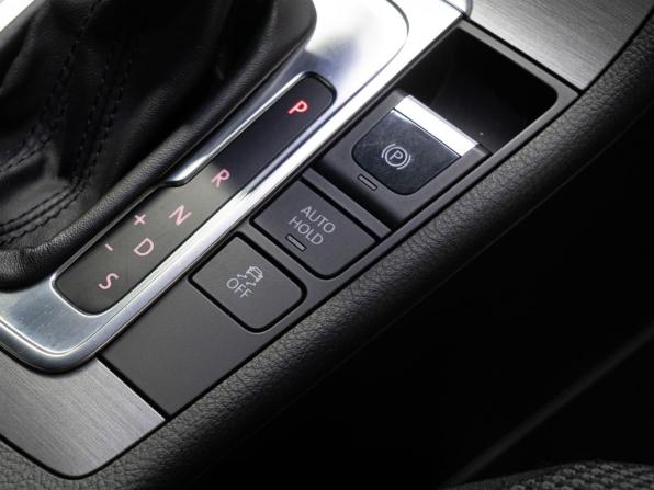 Volkswagen Passat B7 с пробегом 2011 года, цена 1 100 000 рублей, 150771 км, универсал, Автокод Объявления