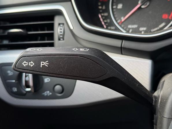Audi A4 V (B9) с пробегом 2016 года, цена 2 080 000 рублей, 153640 км, седан, Автокод Объявления