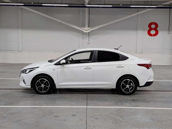 Hyundai Solaris II Рестайлинг с пробегом 2020 года, цена 1 350 000 рублей, 114869 км, седан, Автокод Объявления