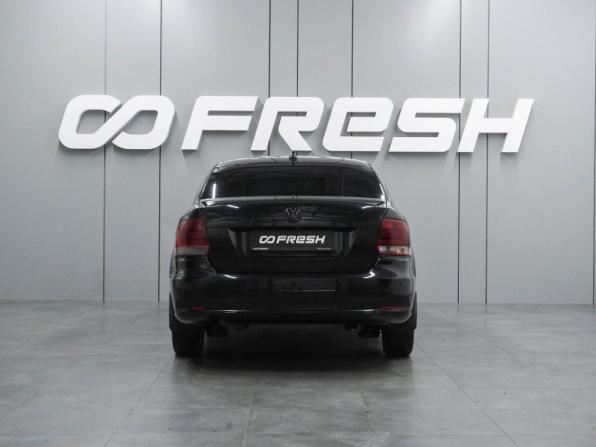 Volkswagen Polo V Рестайлинг с пробегом 2019 года, цена 1 054 000 рублей, 114724 км, седан, Автокод Объявления