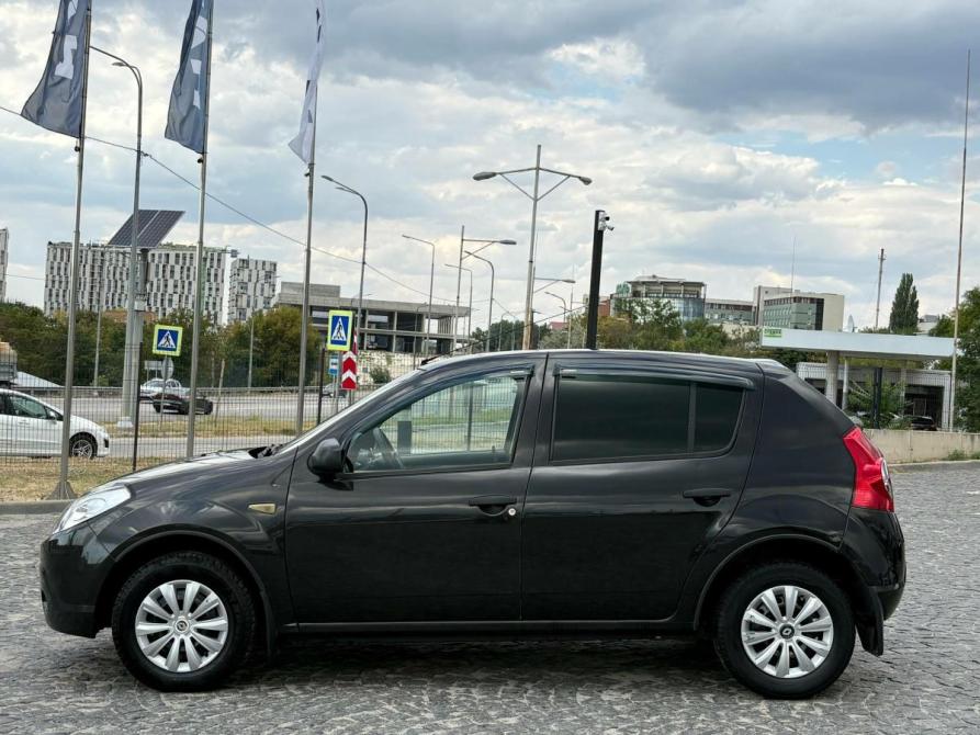 Renault Sandero I Крым  - изображение 8