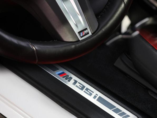 BMW 1 серии III (F40) с пробегом 2021 года, цена 4 399 000 рублей, 32626 км, хэтчбек, Автокод Объявления