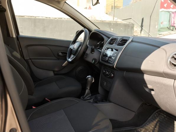 Renault Sandero II Рестайлинг с пробегом 2019 года, цена 1 137 000 рублей, 75746 км, хэтчбек, Автокод Объявления