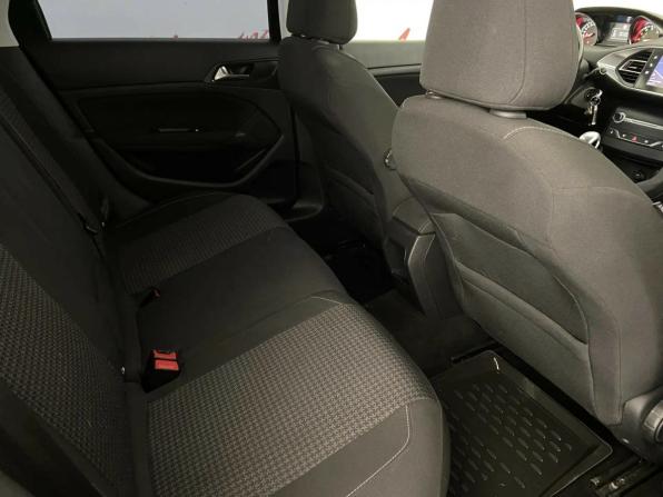 Peugeot 308 II Рестайлинг с пробегом 2019 года, цена 1 250 000 рублей, 161266 км, универсал, Автокод Объявления