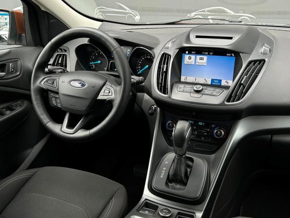 Ford Kuga II Рестайлинг с пробегом 2019 года, цена 1 598 600 рублей, 173304 км, внедорожник, Автокод Объявления