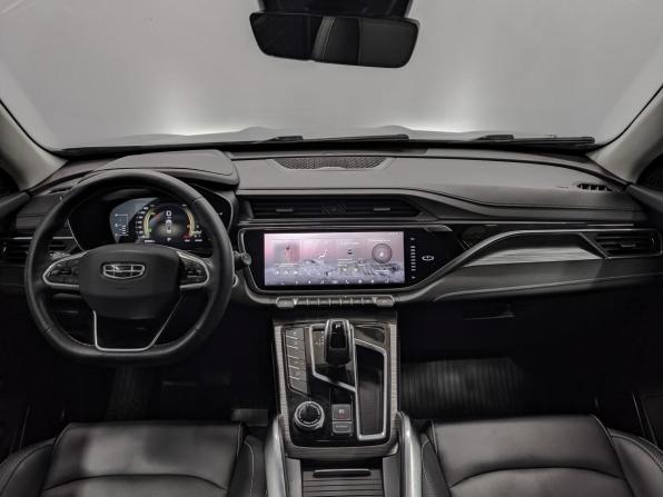 Geely Atlas Pro с пробегом 2023 года, цена 2 150 000 рублей, 37500 км, внедорожник, Автокод Объявления