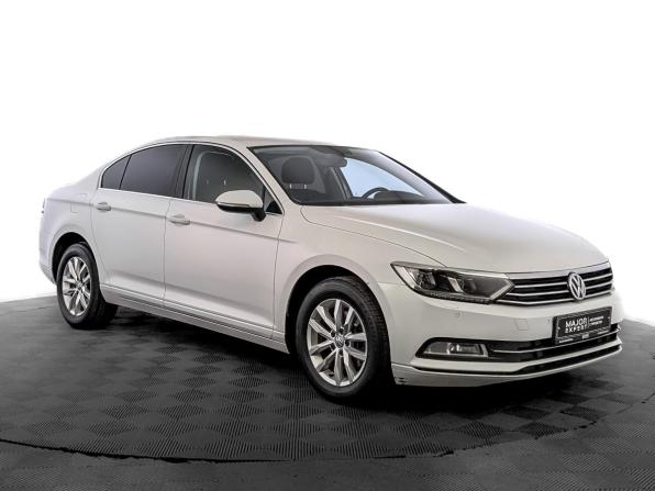 Volkswagen Passat B8 с пробегом 2019 года, цена 2 190 000 рублей, 116847 км, седан, Автокод Объявления