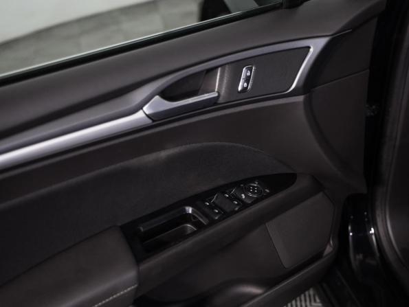 Ford Mondeo V с пробегом 2016 года, цена 1 459 000 рублей, 144575 км, седан, Автокод Объявления