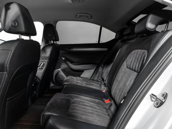 Skoda Superb III с пробегом 2019 года, цена 2 300 000 рублей, 66600 км, лифтбек, Автокод Объявления