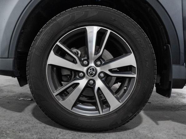 Toyota RAV4 IV (XA40) Рестайлинг с пробегом 2016 года, цена 2 100 000 рублей, 176048 км, внедорожник, Автокод Объявления