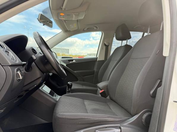 Volkswagen Tiguan I Рестайлинг с пробегом 2011 года, цена 700 000 рублей, 178430 км, внедорожник, Автокод Объявления