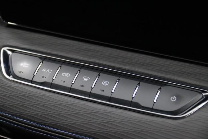 Haval Jolion I Рестайлинг с пробегом 2024 года, цена 1 975 750 рублей, 23915 км, внедорожник, Автокод Объявления