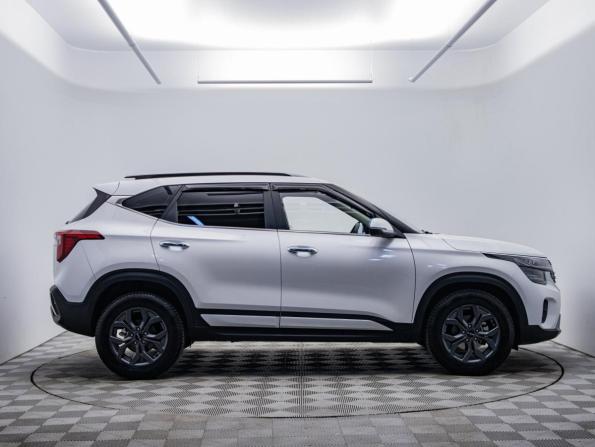 Kia Seltos I Рестайлинг с пробегом 2024 года, цена 2 477 000 рублей, 21739 км, внедорожник, Автокод Объявления