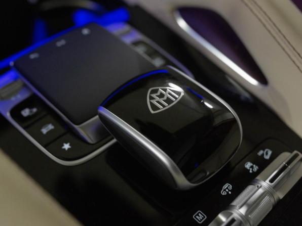 Новый Mercedes-Benz Maybach GLS I Рестайлинг 2024 года, цена 28 600 000 рублей, внедорожник, Автокод Объявления