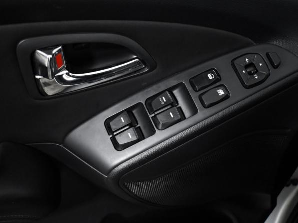 Hyundai ix35 I с пробегом 2011 года, цена 897 860 рублей, 333287 км, внедорожник, Автокод Объявления