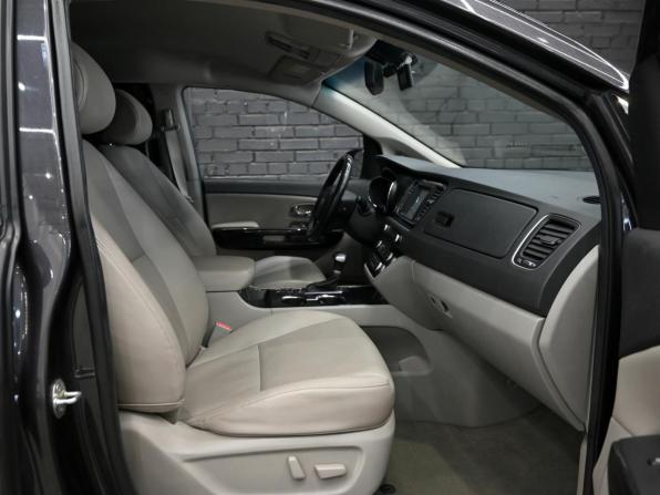 Kia Carnival III с пробегом 2020 года, цена 3 130 000 рублей, 174386 км, минивэн, Автокод Объявления