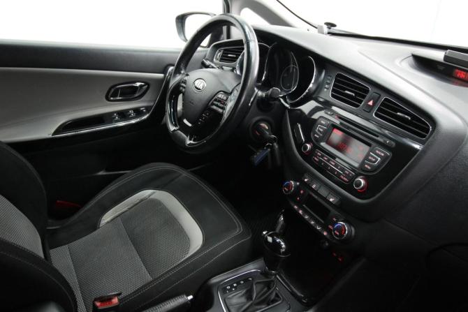Kia Ceed II с пробегом 2012 года, цена 1 050 000 рублей, 166269 км, хэтчбек, Автокод Объявления