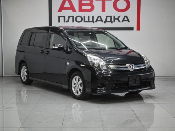 Toyota ISis I Рестайлинг с пробегом 2012 года, цена 1 479 000 рублей, 169017 км, минивэн, Автокод Объявления