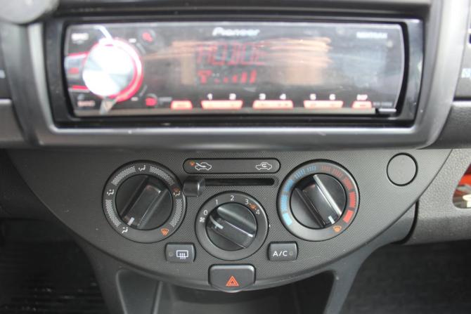 Nissan Note I Рестайлинг с пробегом 2011 года, цена 715 000 рублей, 229097 км, хэтчбек, Автокод Объявления